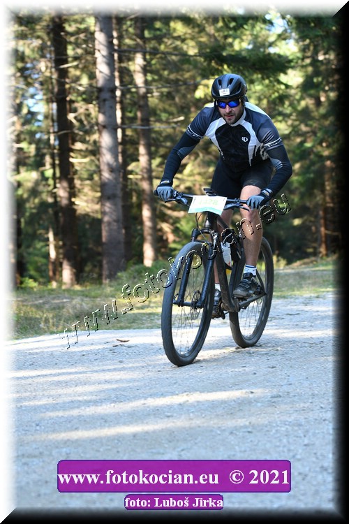 Náhled obrázku: 2021-7666-CTAuthor-1428.JPG