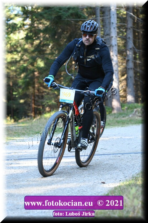 Náhled obrázku: 2021-7678-CTAuthor-1969.JPG