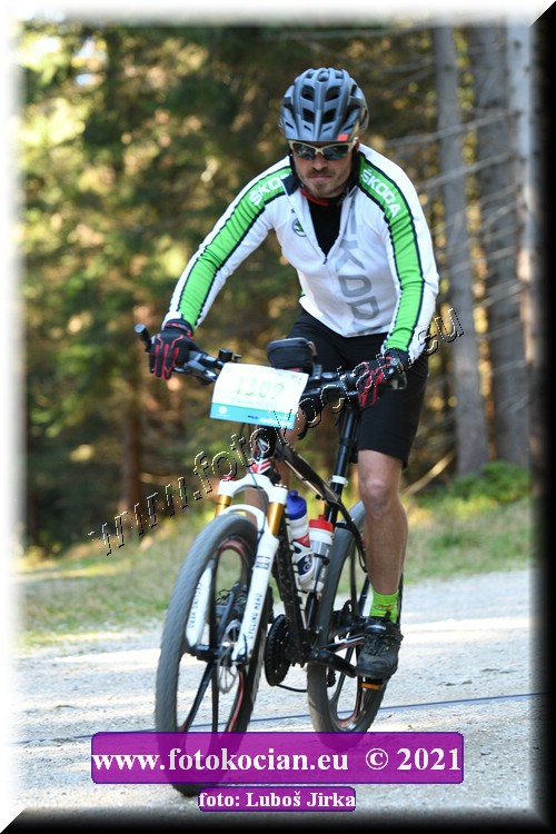 Náhled obrázku: 2021-7701-CTAuthor-1309.JPG