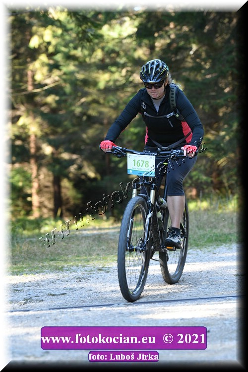 Náhled obrázku: 2021-7705-CTAuthor-1678.JPG