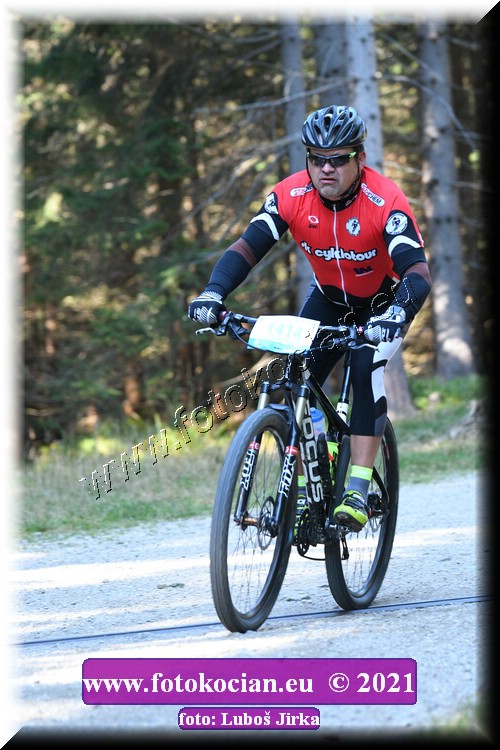 Náhled obrázku: 2021-7732-CTAuthor-1414.JPG