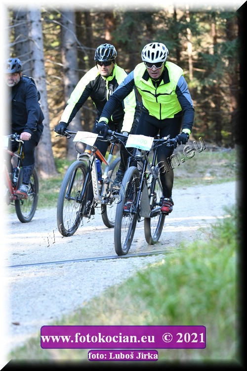 Náhled obrázku: 2021-7755-CTAuthor-1500.JPG