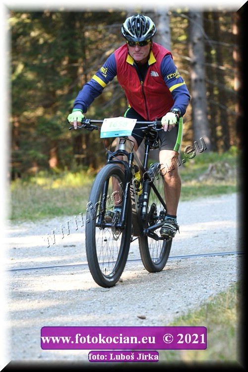 Náhled obrázku: 2021-7759-CTAuthor-1658.JPG