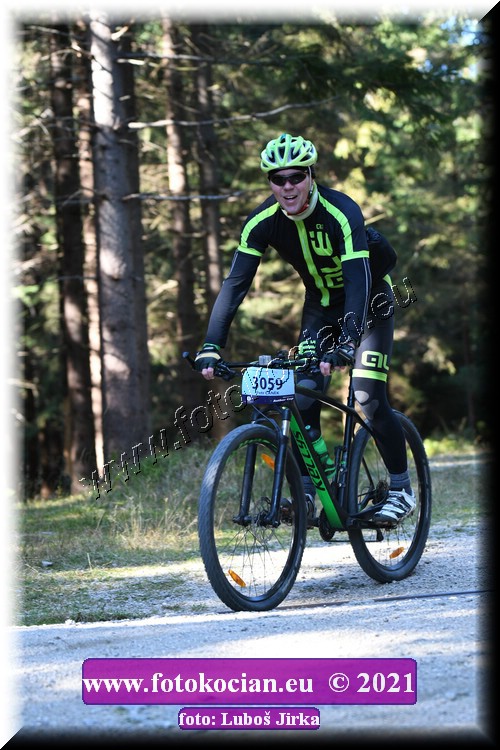 Náhled obrázku: 2021-7770-CTAuthor-3059.JPG