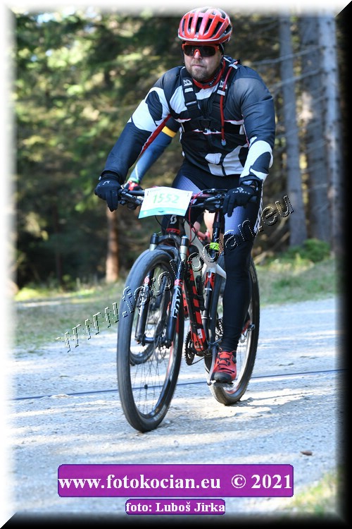 Náhled obrázku: 2021-7792-CTAuthor-1552.JPG