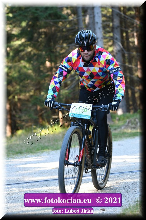 Náhled obrázku: 2021-7796-CTAuthor-1690.JPG