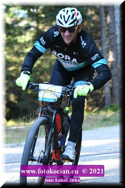 Náhled obrázku: 2021-7803-CTAuthor-1957.JPG