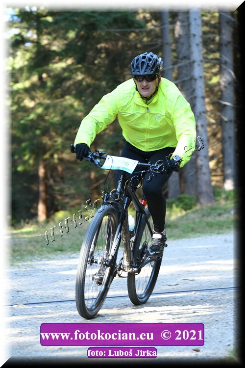 Náhled obrázku: 2021-7807-CTAuthor-1396.JPG