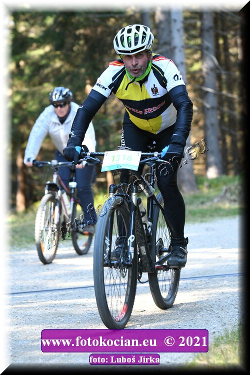 Náhled obrázku: 2021-7809-CTAuthor-1316.JPG