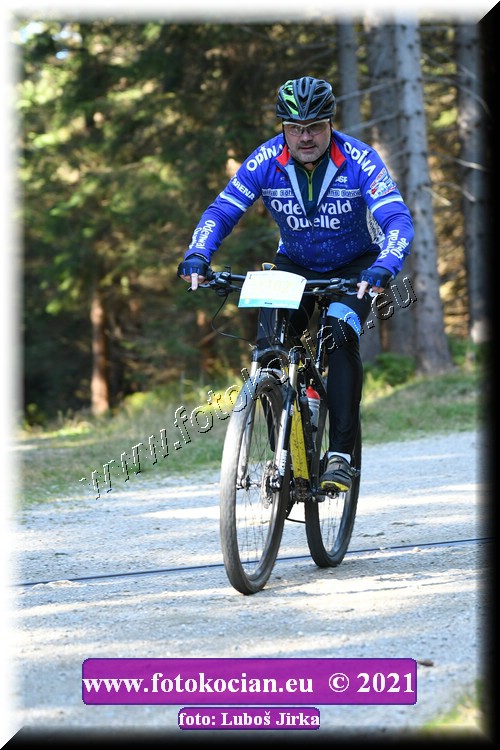 Náhled obrázku: 2021-7810-CTAuthor-2102.JPG