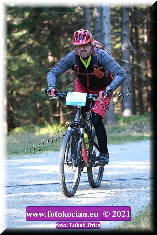 Náhled obrázku: 2021-7818-CTAuthor-1714.JPG