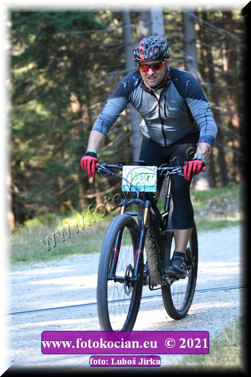 Náhled obrázku: 2021-7823-CTAuthor-1550.JPG