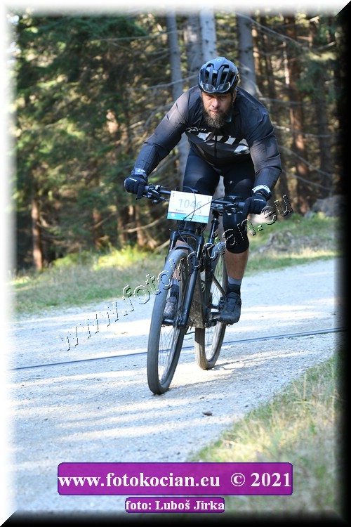 Náhled obrázku: 2021-7830-CTAuthor-1046.JPG