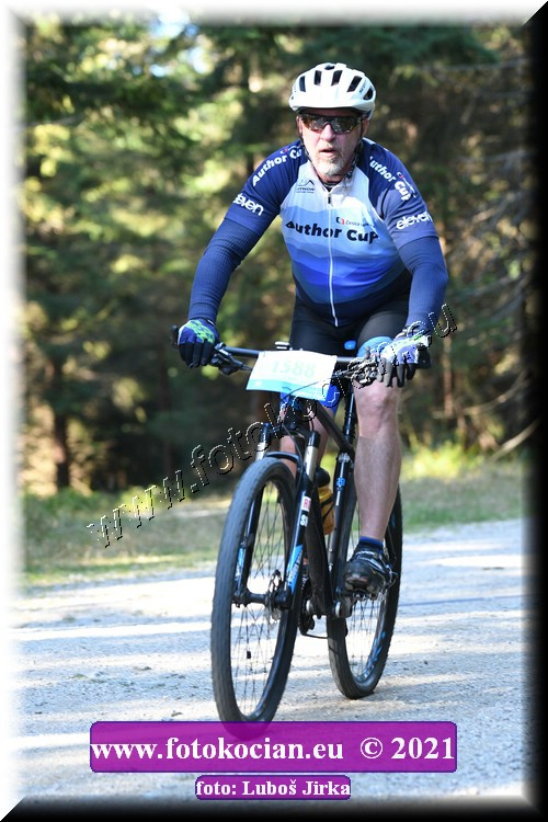 Náhled obrázku: 2021-7850-CTAuthor-1588.JPG