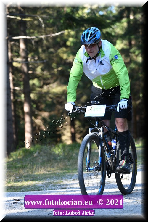 Náhled obrázku: 2021-7888-CTAuthor-1400.JPG