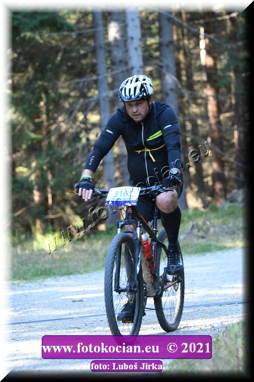 Náhled obrázku: 2021-7896-CTAuthor-3161.JPG