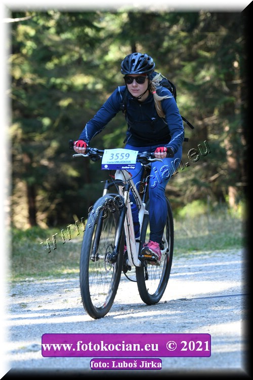 Náhled obrázku: 2021-7918-CTAuthor-3559.JPG