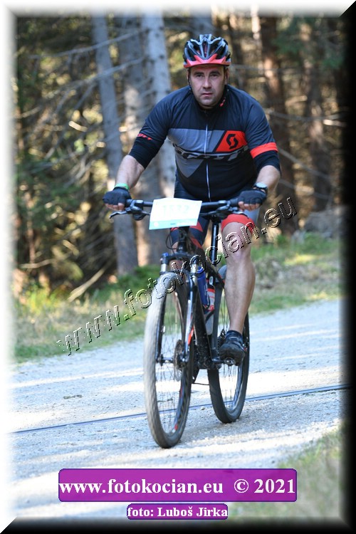 Náhled obrázku: 2021-7950-CTAuthor-1532.JPG