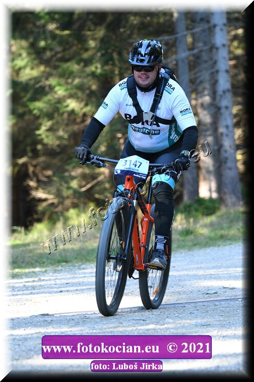 Náhled obrázku: 2021-7977-CTAuthor-3147.JPG