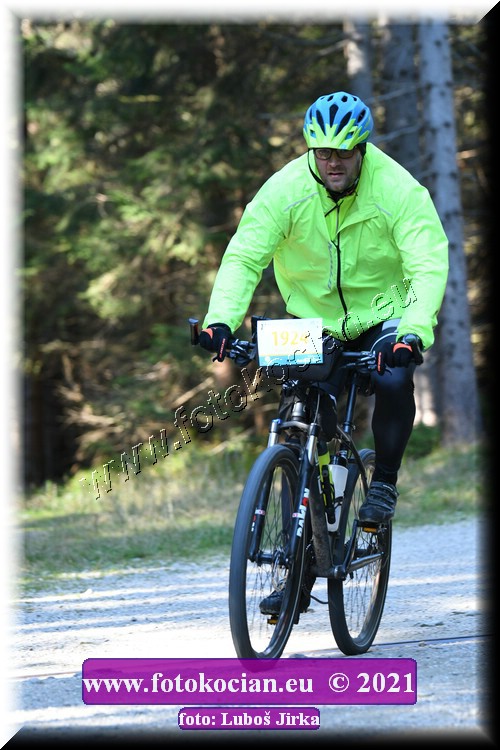 Náhled obrázku: 2021-7997-CTAuthor-1924.JPG