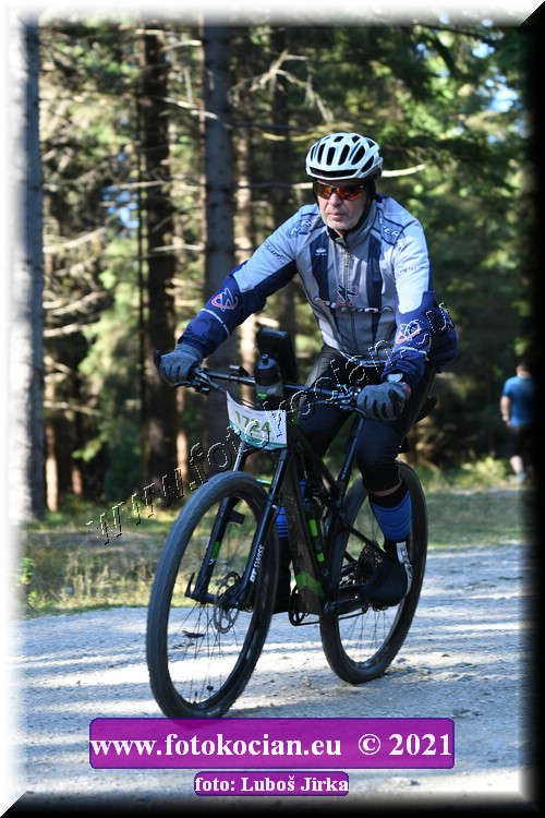 Náhled obrázku: 2021-8000-CTAuthor-1724.JPG