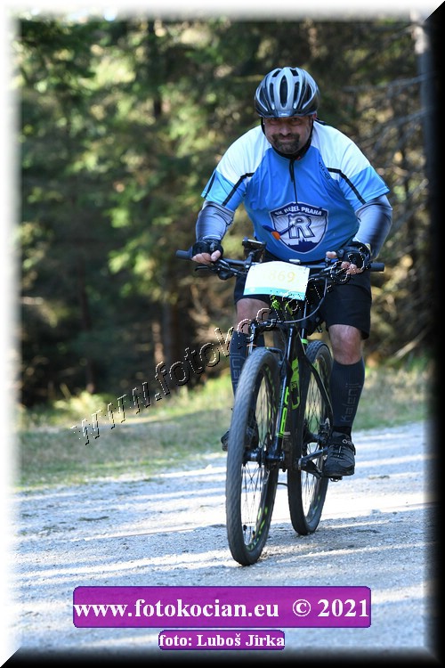 Náhled obrázku: 2021-8011-CTAuthor-1869.JPG