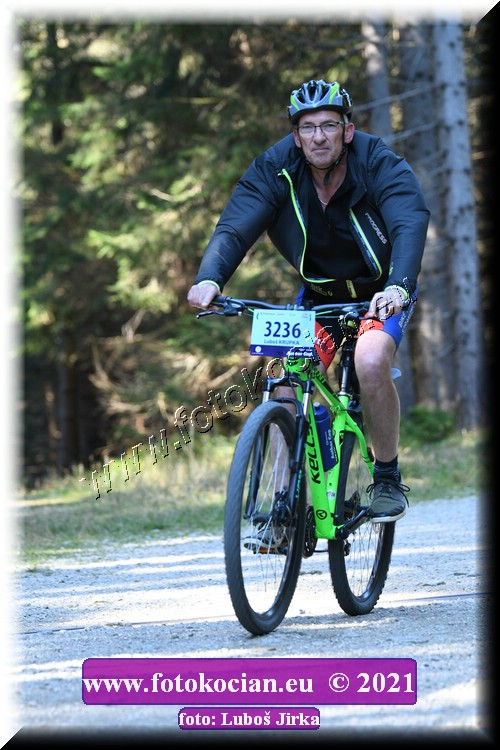 Náhled obrázku: 2021-8038-CTAuthor-3236.JPG