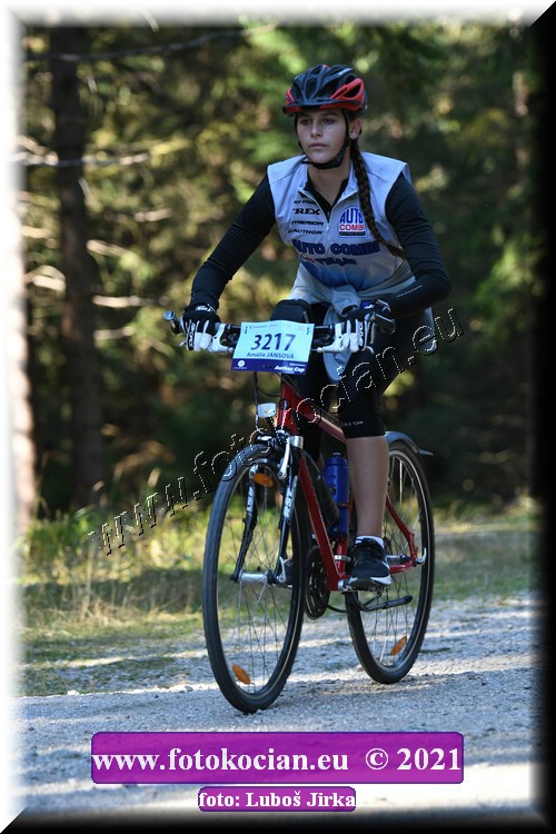 Náhled obrázku: 2021-8154-CTAuthor-3217.JPG