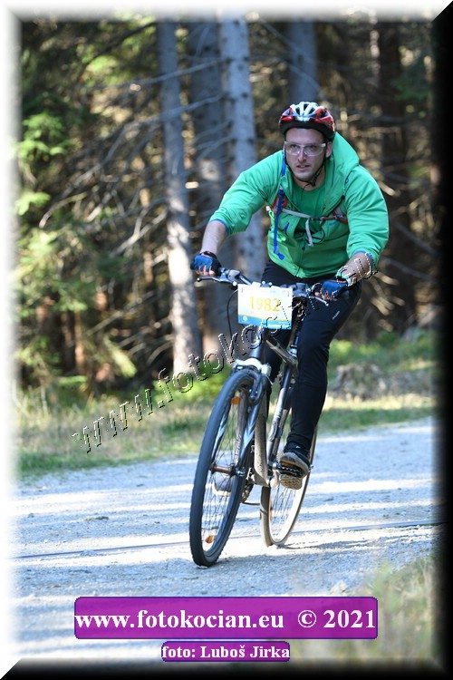 Náhled obrázku: 2021-8157-CTAuthor-1982.JPG