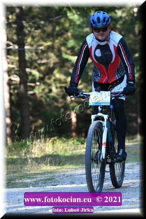 Náhled obrázku: 2021-8175-CTAuthor-1801.JPG