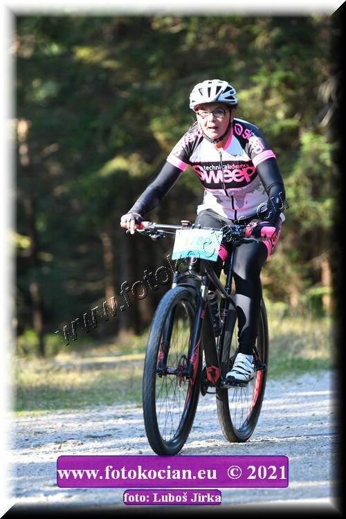 Náhled obrázku: 2021-8216-CTAuthor-1780.JPG