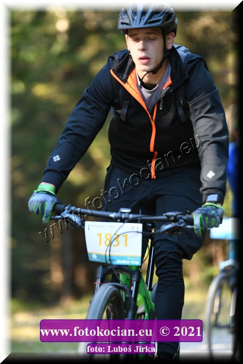 Náhled obrázku: 2021-8220-CTAuthor-1831.JPG