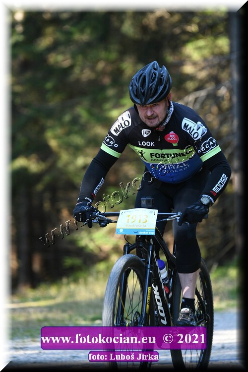 Náhled obrázku: 2021-8223-CTAuthor-1913.JPG