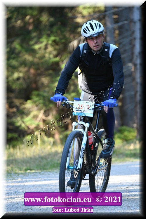 Náhled obrázku: 2021-8224-CTAuthor-2519.JPG