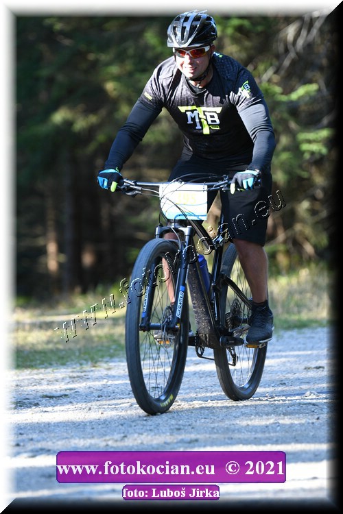 Náhled obrázku: 2021-8232-CTAuthor-1395,0.JPG