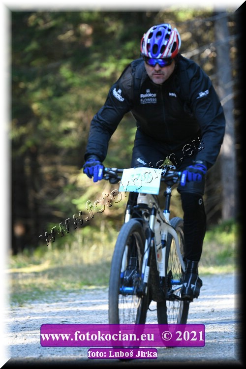 Náhled obrázku: 2021-8236-CTAuthor-1708.JPG