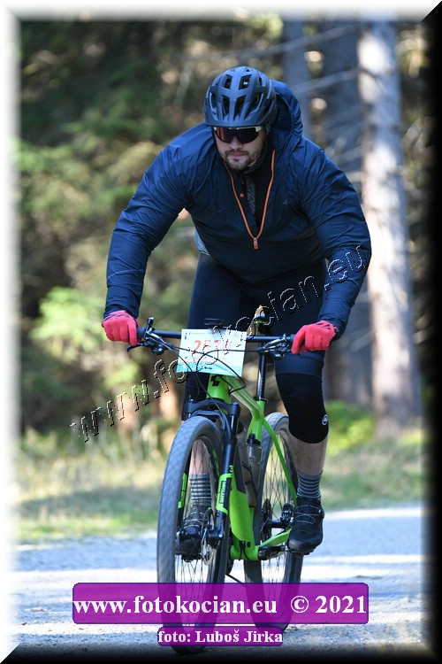 Náhled obrázku: 2021-8287-CTAuthor-2570.JPG