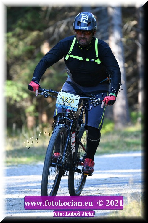 Náhled obrázku: 2021-8289-CTAuthor-1828.JPG