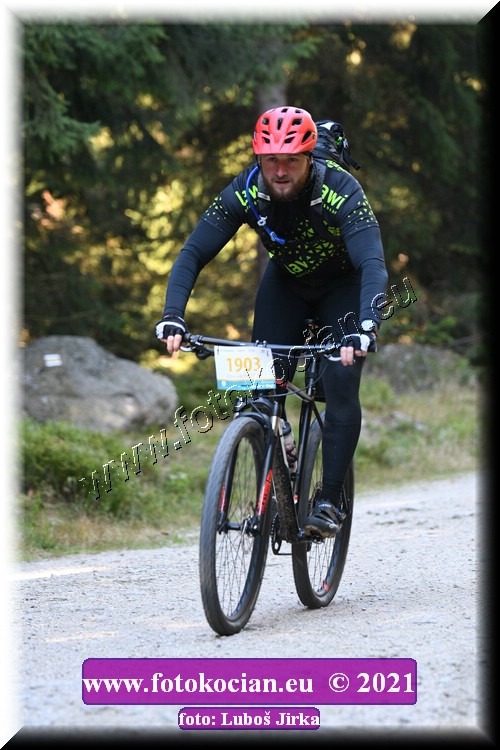 Náhled obrázku: 2021-8412-CTAuthor-1903.JPG