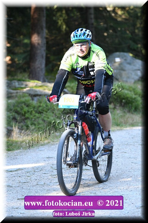 Náhled obrázku: 2021-8426-CTAuthor-1902.JPG