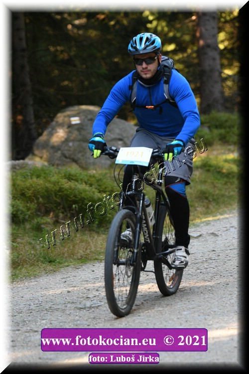 Náhled obrázku: 2021-8434-CTAuthor-1921.JPG