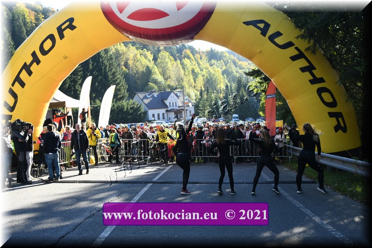 Náhled obrázku: 2021-1009-CTAuthor-.JPG