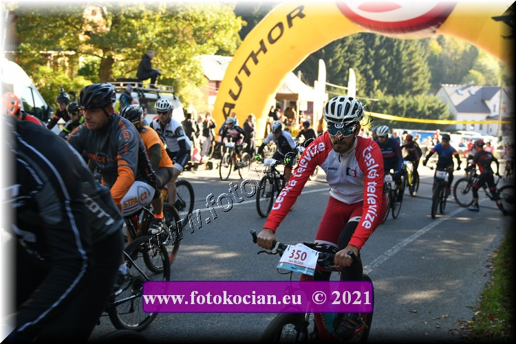 Náhled obrázku: 2021-1095-CTAuthor-350.JPG