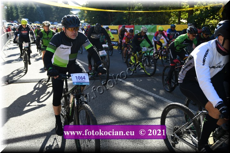 Náhled obrázku: 2021-1182-CTAuthor-1064.JPG