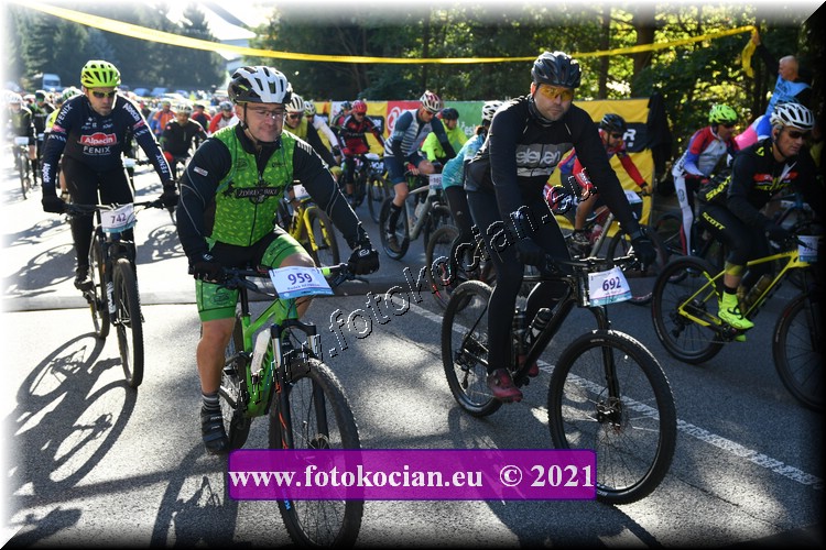 Náhled obrázku: 2021-1183-CTAuthor-959,692.JPG