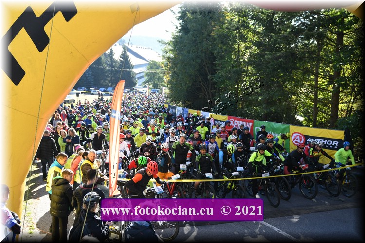 Náhled obrázku: 2021-1217-CTAuthor-.JPG