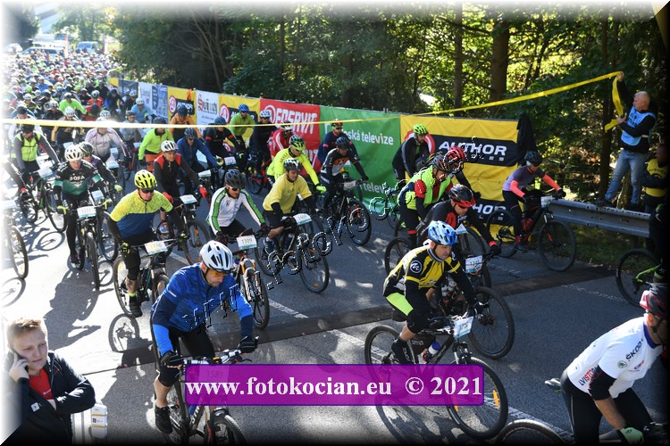 Náhled obrázku: 2021-1228-CTAuthor-1589,1309,1366.JPG