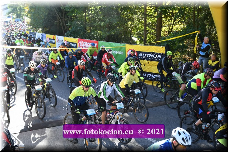 Náhled obrázku: 2021-1229-CTAuthor-1309,1404,1766.JPG