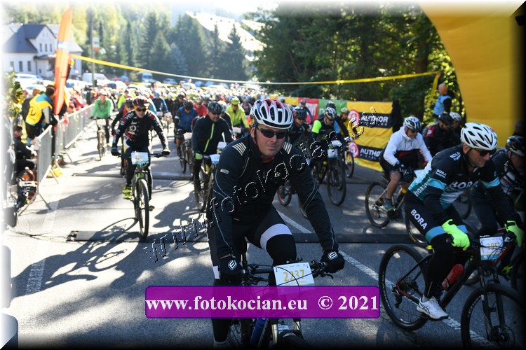 Náhled obrázku: 2021-1323-CTAuthor-2237.JPG