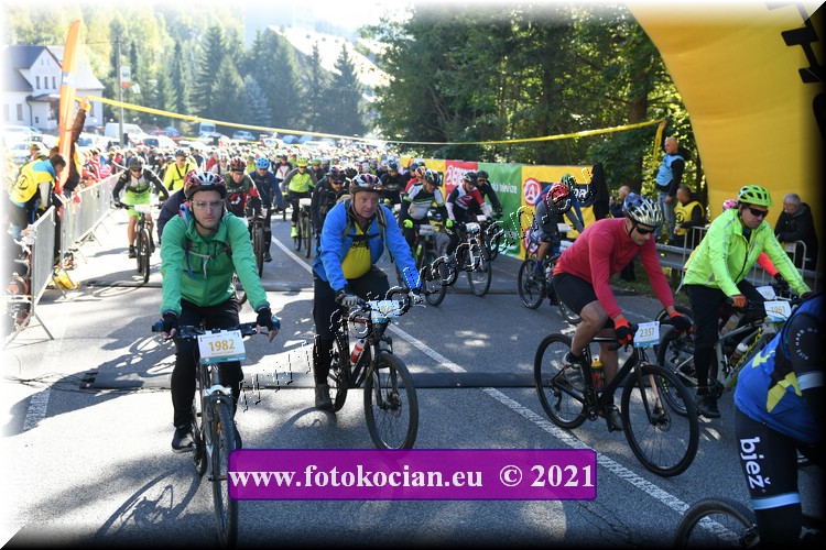 Náhled obrázku: 2021-1326-CTAuthor-2023,1982.JPG